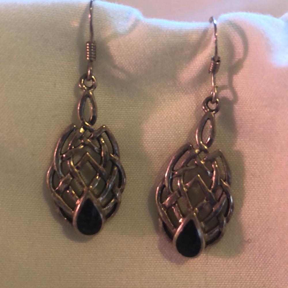 Dangling pure silver earrings